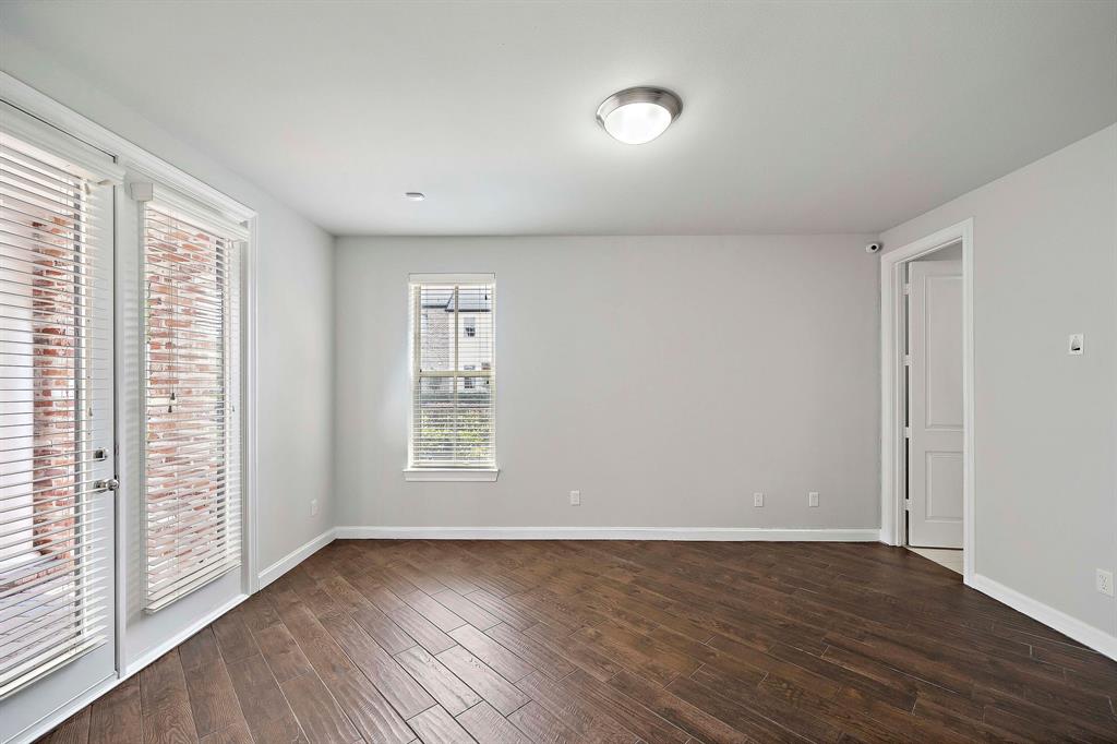 9623 3 Kings Cross Station, Houston, Texas 77045, 3 Bedrooms Bedrooms, 5 Rooms Rooms,3 BathroomsBathrooms,Single-family,For Sale,Kings Cross,55497808
