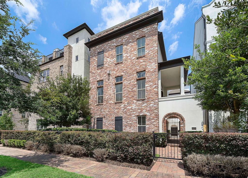 9623 3 Kings Cross Station, Houston, Texas 77045, 3 Bedrooms Bedrooms, 5 Rooms Rooms,3 BathroomsBathrooms,Single-family,For Sale,Kings Cross,55497808