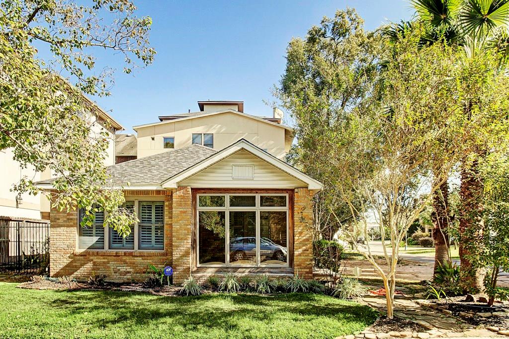 6402 Rodrigo Street, Houston, Texas 77007, 2 Bedrooms Bedrooms, 5 Rooms Rooms,1 BathroomBathrooms,Rental,For Rent,Rodrigo,98212659