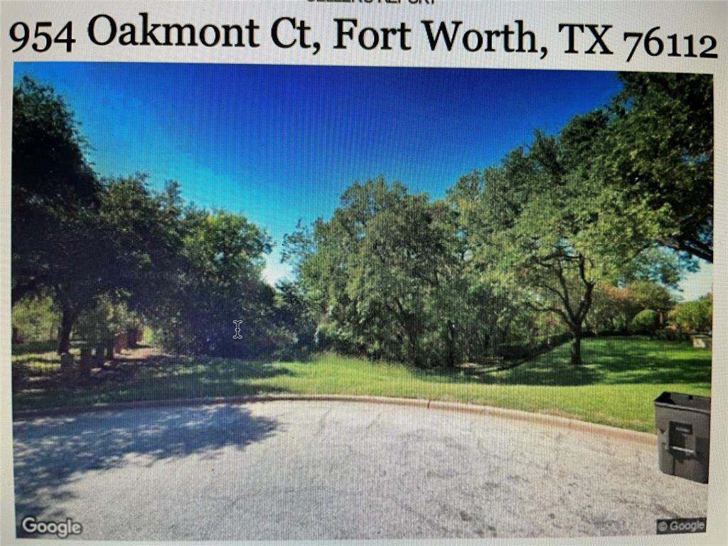 954 Oakmont Court, Fort Worth, TX 76112