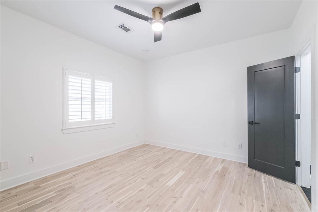32510 Waterworth Court