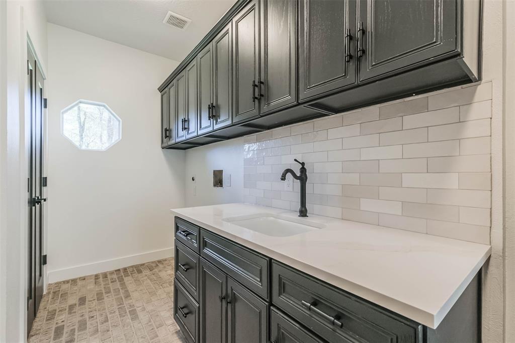 32510 Waterworth Court