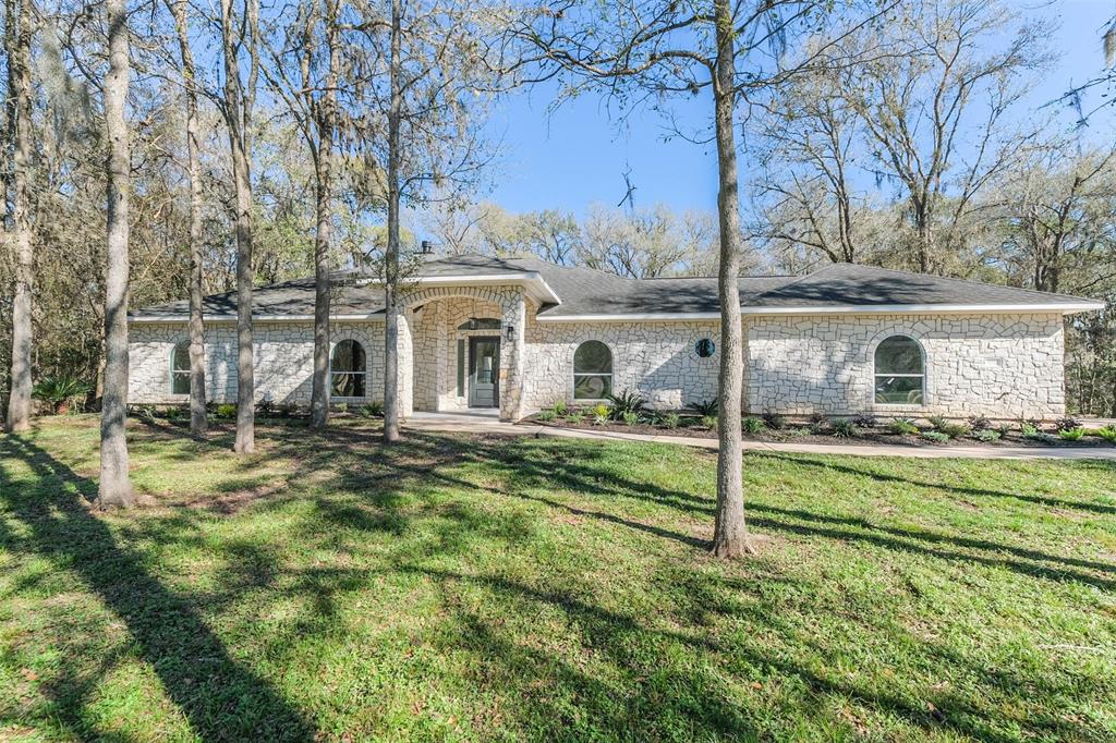 32510 Waterworth Court