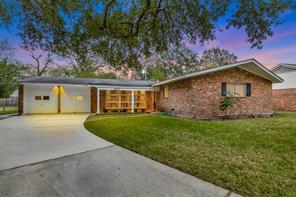 8507 Manhattan Dr, Houston, TX 77096