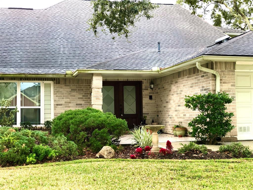 802 Thornwood Court, Pearland, TX 77584