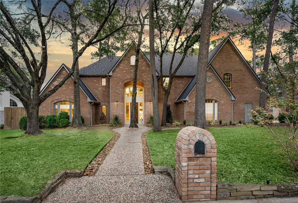 Exquisite Family friendly home in the prestigious neighborhood of Olde Oaks! The grand foyer welcomes you with stunning high ceilings, crown molding and an impressive winder staircase. The private study features a rich Mahogany wood bookcase display, carefully located at the front of the home for adequate privacy. This home features 5 spacious bedrooms, each with ample closet space. The Texas size owner's suite showcases an updated luxurious bath. With it's wide open concept the grand living area boasts a magnificent window wall with captivating views of the courtyard allowing for maximum natural lighting. 
Inviting open concept kitchen with custom granite counter tops, kitchen island with a built-in stove, ample storage space and separate walk-in pantry 
Serene fenced-in courtyard
Only minutes away from the prestigious Northgate country club
Zoned award winning Spring Independent school district
Close to an array of shopping and dining options
Arrange your private showing today!