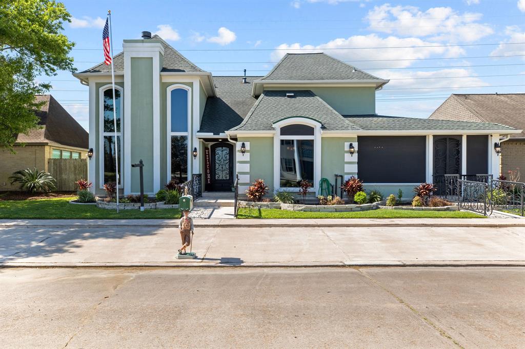 2714 Country Club Drive, Pearland, TX 77581