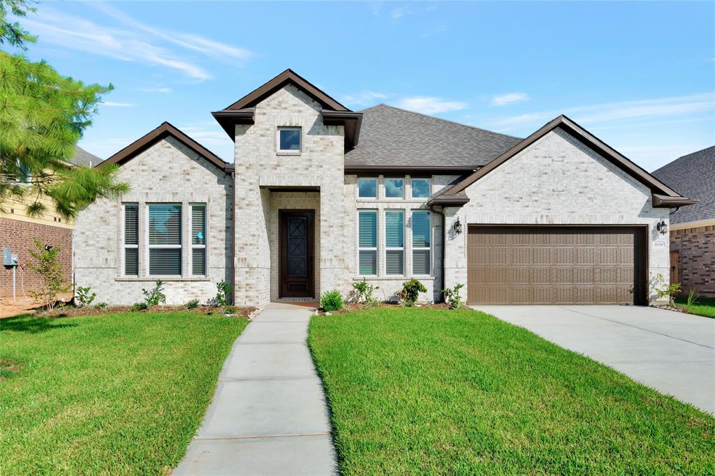 1939 Heather Canyon Drive, Pearland, TX 77089