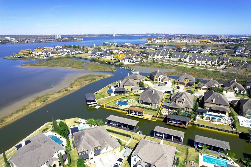 View of Luxury Homes for Sale in League City TX | League City Luxury Homes