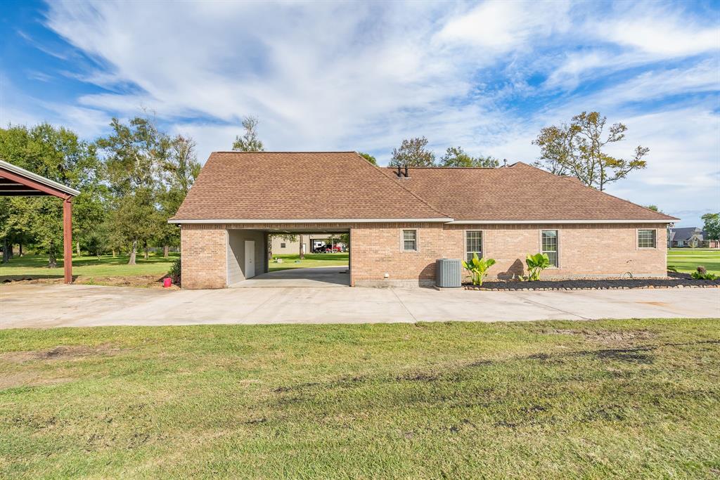 5011 Katies Creek Avenue