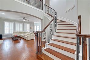 911 Poydras St, Sugar Land, TX, 77498
