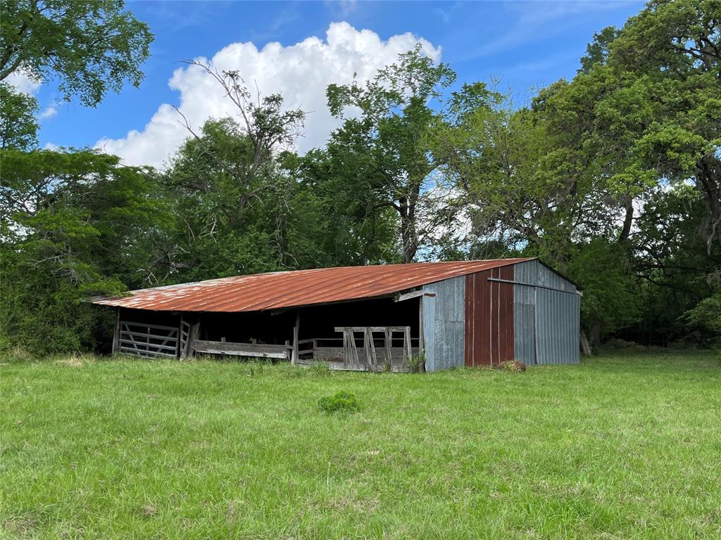 Looking for a multi-use property in South Texas?  This 88.38 acre tract could be just what you're looking for!  The property is about 75% densely wooded with a few intermittent pastures, including a larger pasture, and nice cleared homesite.  Abundant wildlife, including whitetail deer, hogs, and dove.  Accessible by easement only.