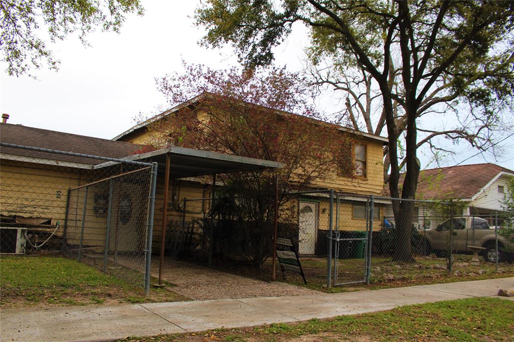 16  Clifton Street Houston Texas 77011, 4