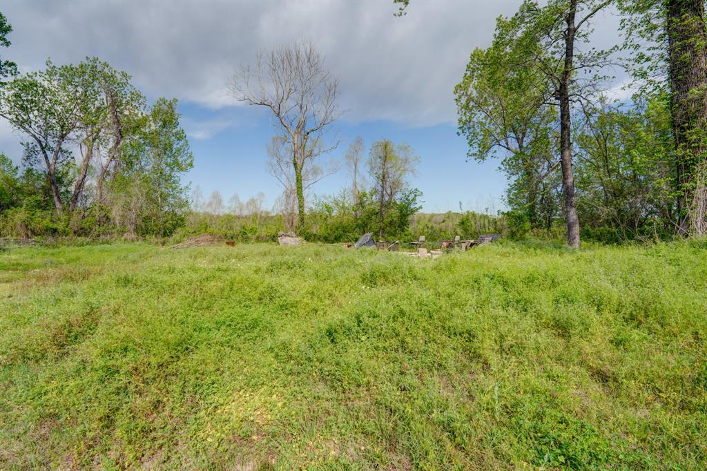 284  County Road 2865  Cleveland Texas 77327, Cleveland