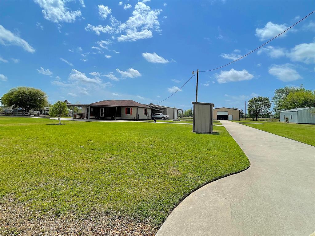 150 County Road 2286, Cleveland, TX 77327