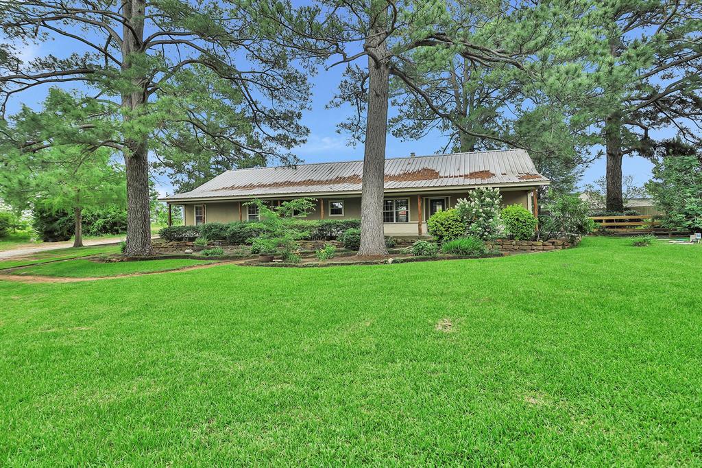 Ranch style home with lush landscaping. Easy access to Hwy 105 and Lake Conroe. Zoned tp Lake Creek High School.