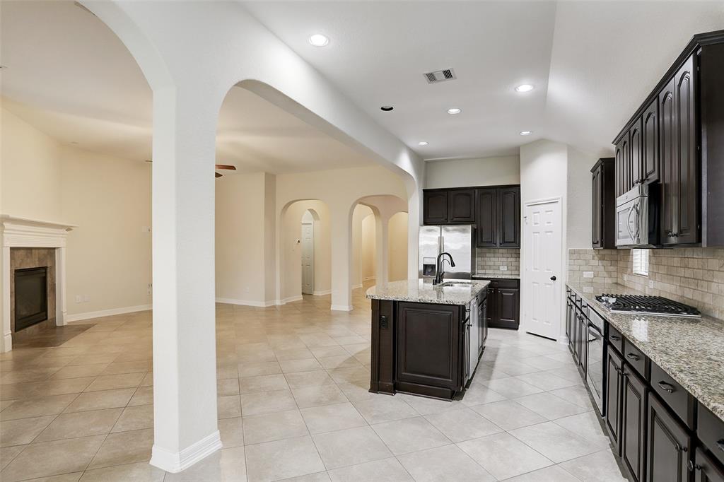 2830 Walnut Crest Drive