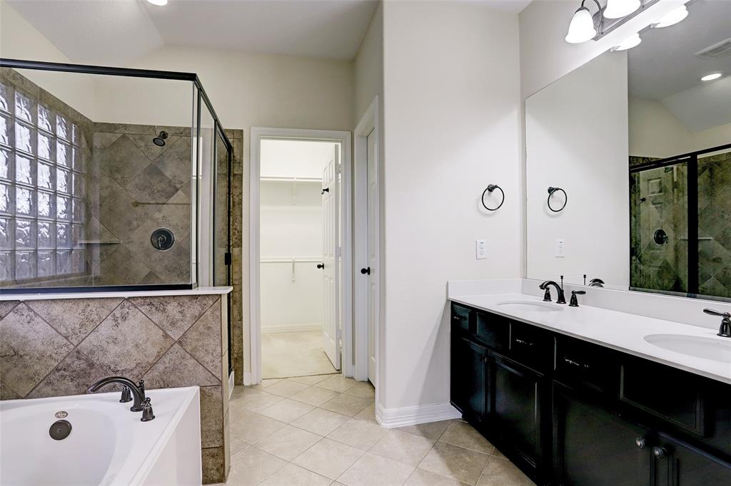 2830 Walnut Crest Drive