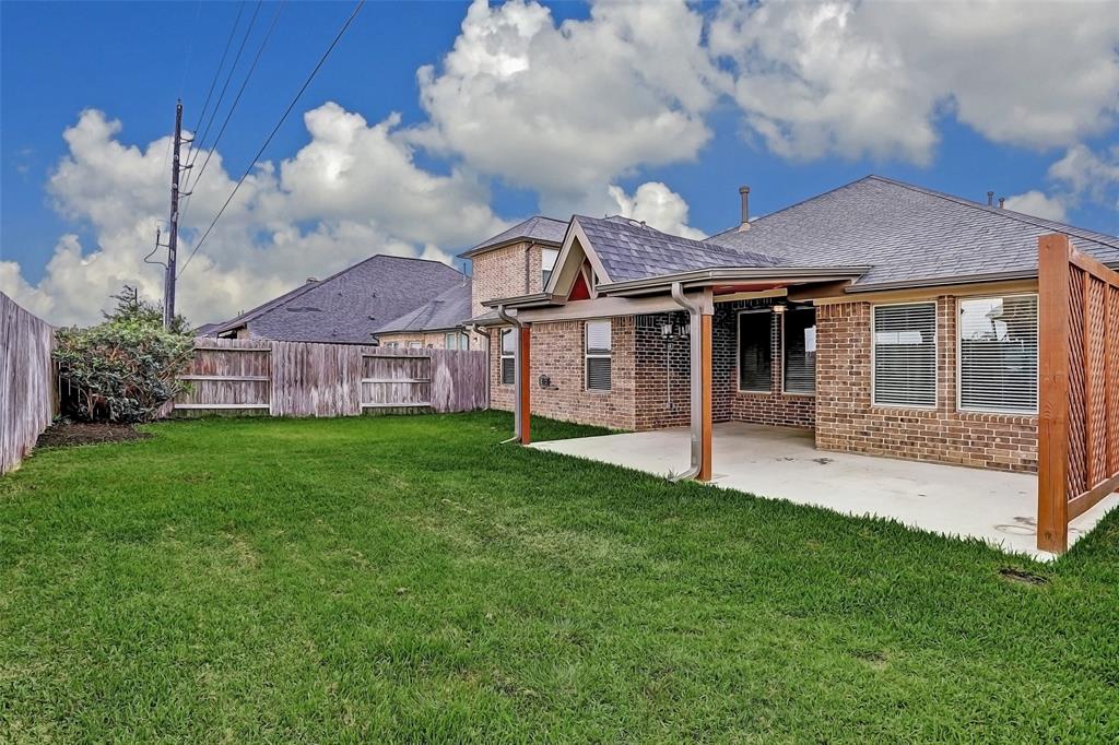 2830 Walnut Crest Drive