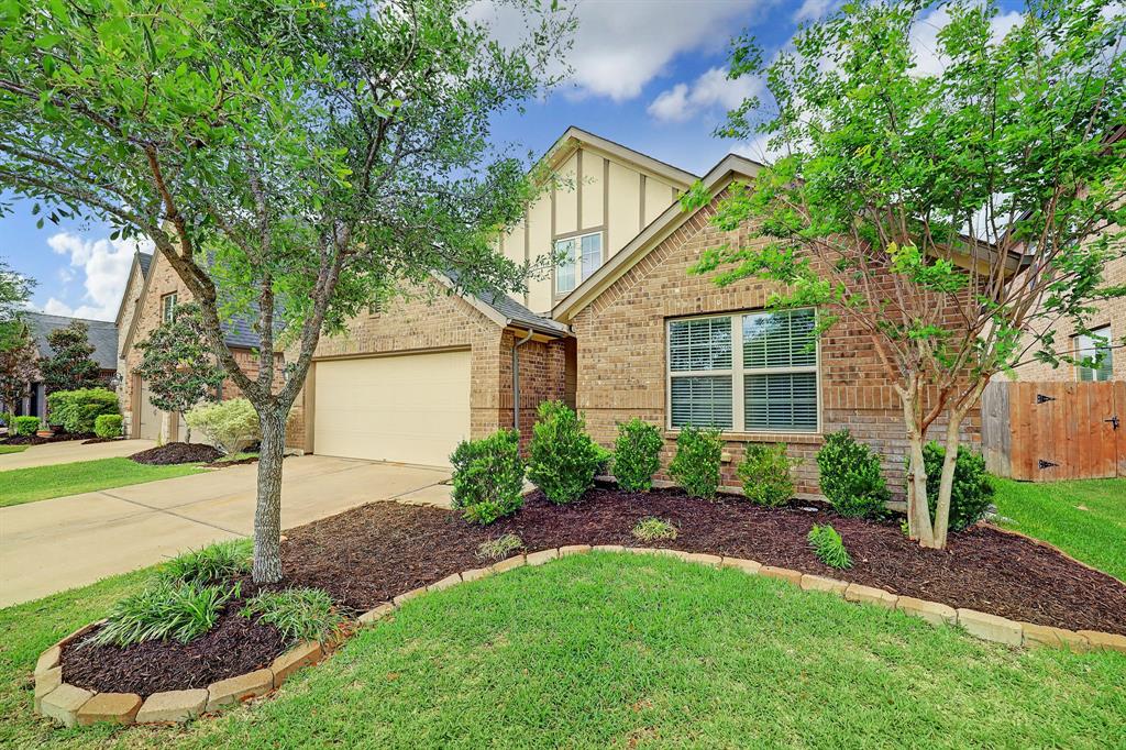 2830 Walnut Crest Drive