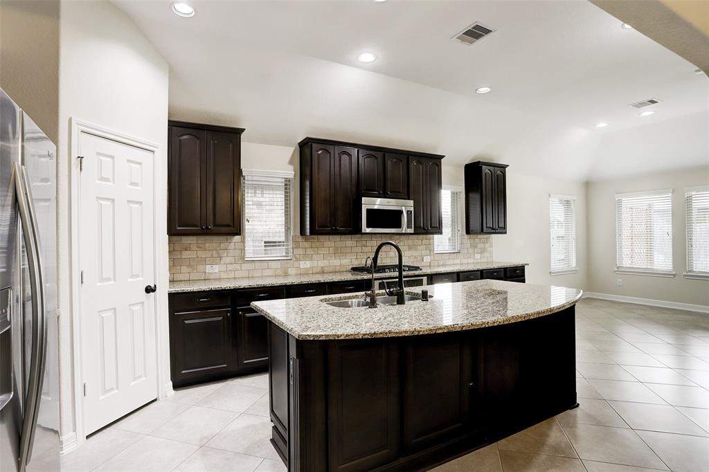 2830 Walnut Crest Drive