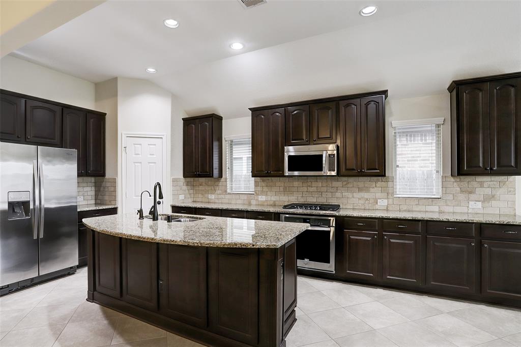 2830 Walnut Crest Drive