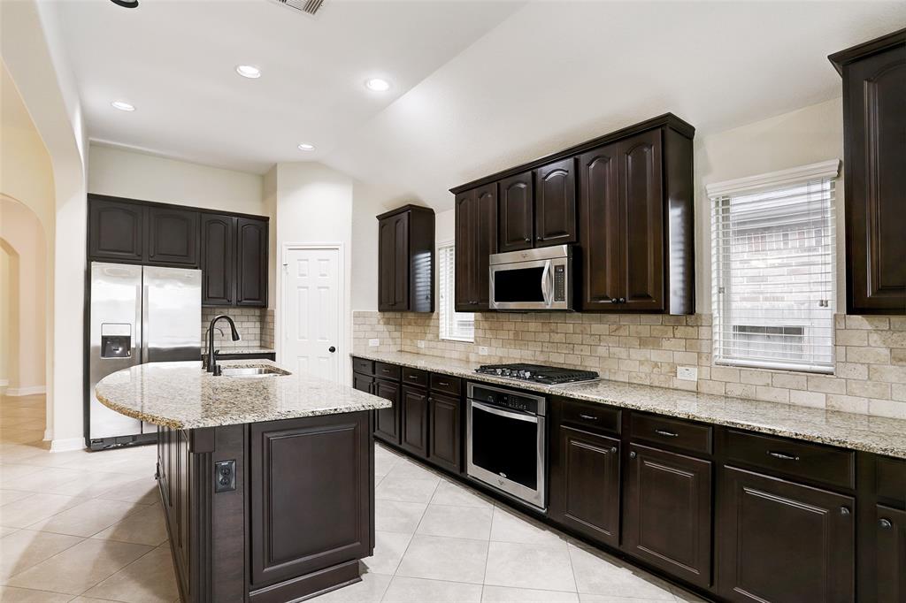 2830 Walnut Crest Drive