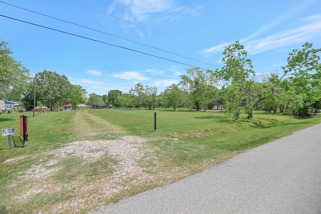 Build Your Next Home On This Beautiful 1.5 Acre Lot! Walking Distance To Pearland High School, Highway 35/Telephone Road, Robert Turner College and Career High School & Pearland Recreation Center and Natatorium. Minutes Away From Tons Of Shopping, Gyms & Independence Park. Short Commute to 288 & Beltway 8. Quiet Neighborhood With A Country Feel. No HOA Dues! Call or Text to Make An Appointment!