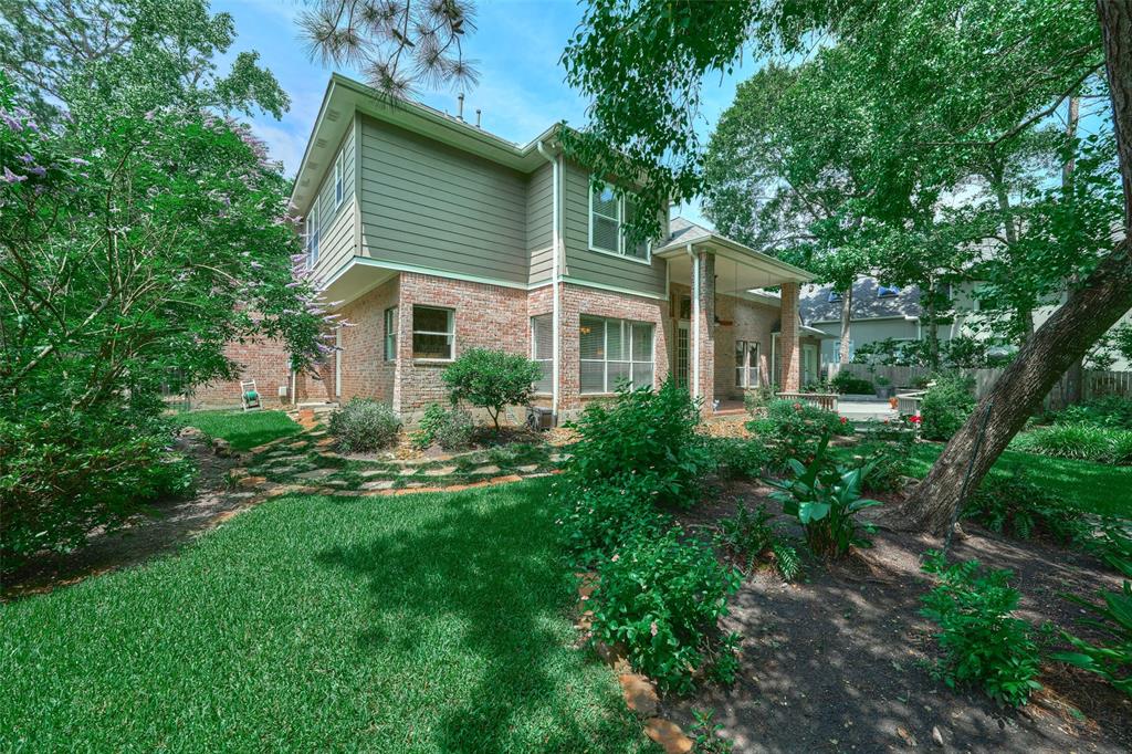 122 N Taylor Point Drive, The Woodlands, TX 77382