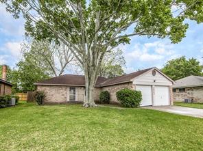2822 Heritage Colony Drive, Webster, TX 77598