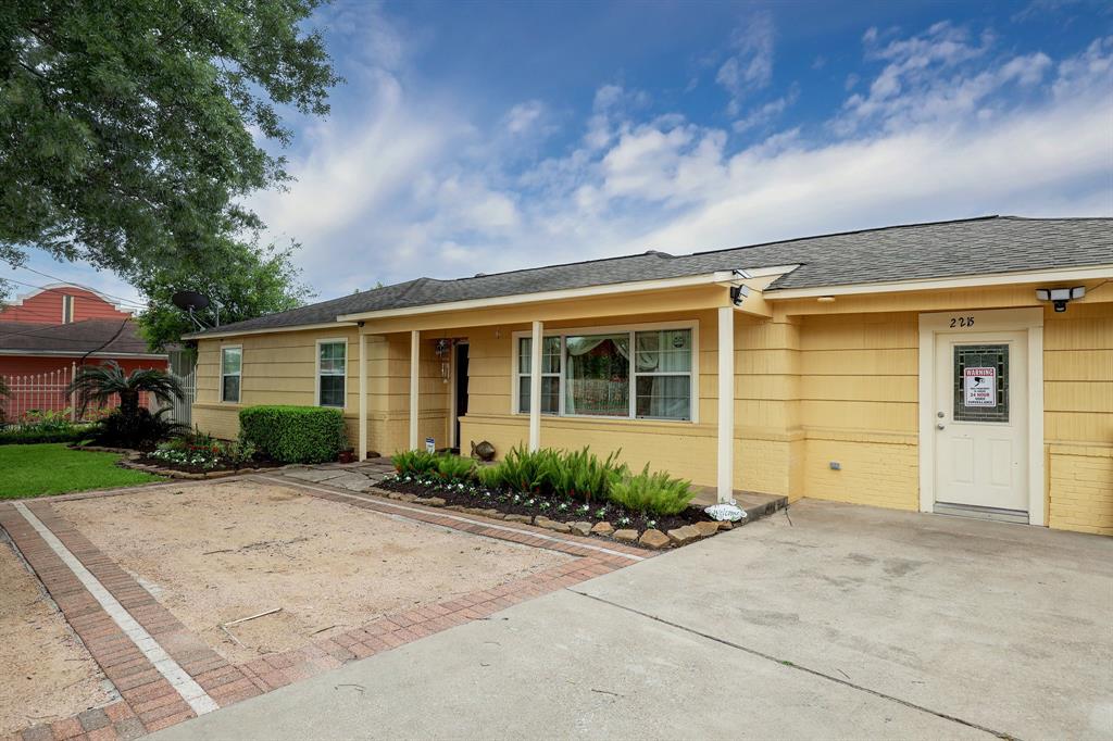 2215 Bingle Road