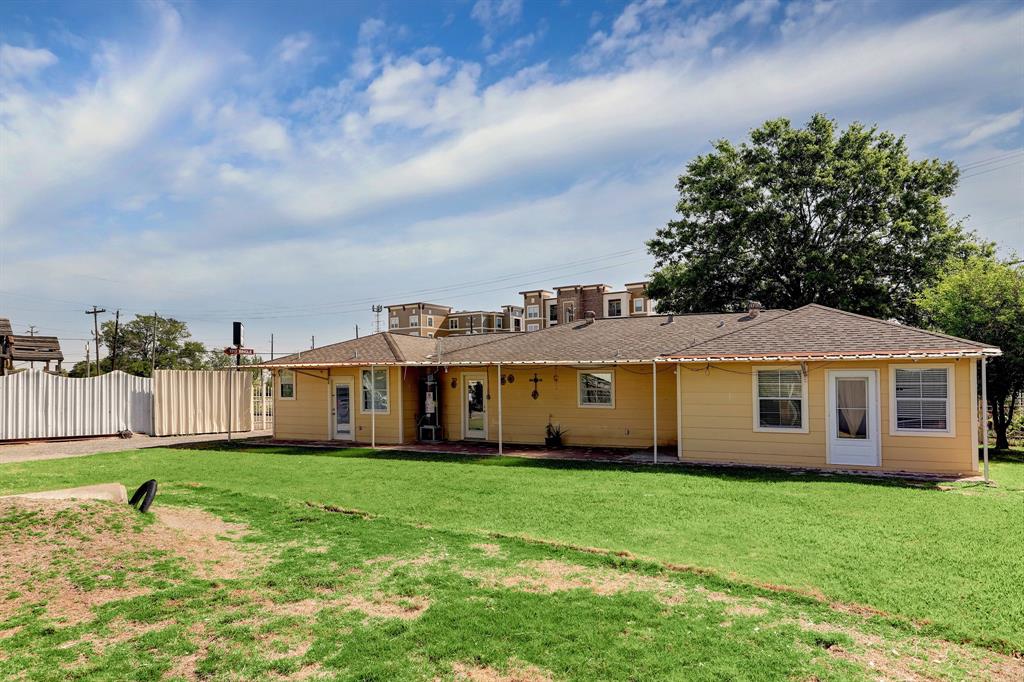2215 Bingle Road