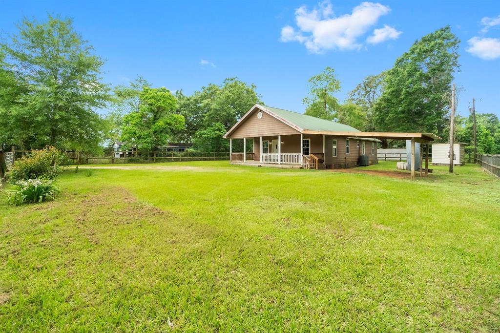 135 Yaupon Street, Goodrich, TX 77335