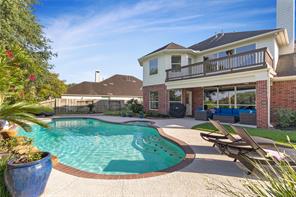  2623 Pinebend Drive, Pearland, TX 77584