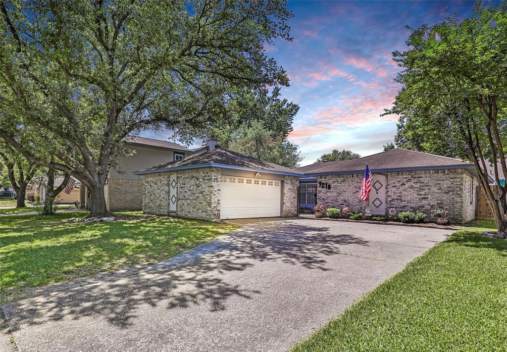 7218 Thicket Trail Drive, Humble, TX 77346
