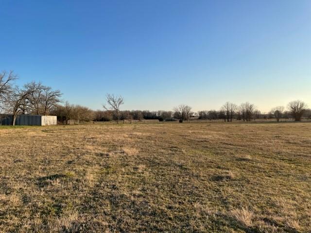 Here is a Beautiful 24.703 Acres +/- tract of land just minutes outside of Marquez, Tx & only minutes from Lake Limestone and Hilltop Lakes. About 20 minutes from I-45 & 45-50 minutes from Bryan-College Station, TX. Build your home or weekend cabin and enjoy how quiet it is because of the minimal traffic due to the county road ends about 1/2 mile past the property. Fully fenced & crossed with about 80% pasture & 20% woods.