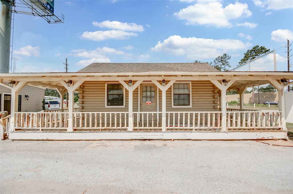 Must see slice of Pinehurst!  This unique property has it ALL: warehouse, office space, storage, living quarters (Barndominium) in the ever growing Tomball/Pinehurst/Magnolia Area.  No restrictions, commercial, residential.