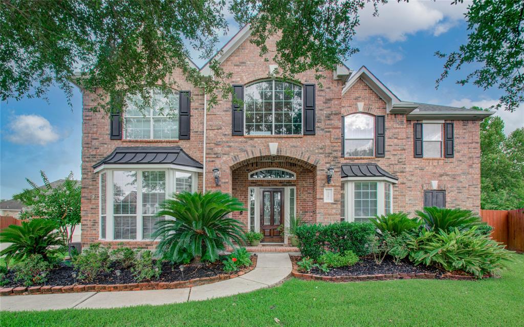 2502 Sparkling Brook Court, Pearland, TX 77584