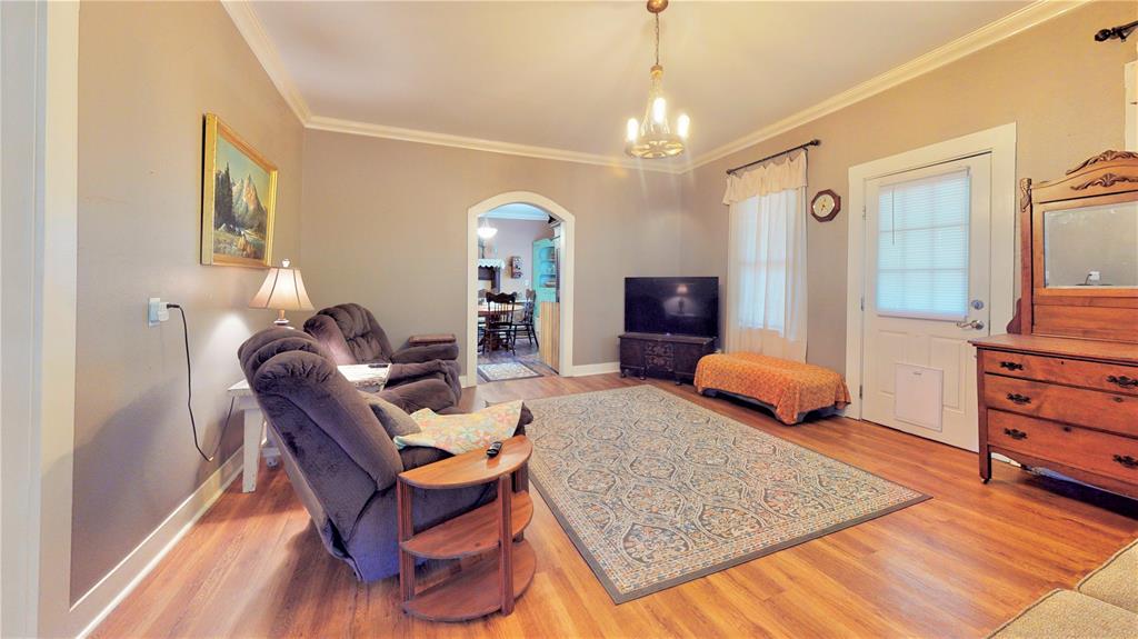 304 W Putnam  Ganado Texas 77962, 67