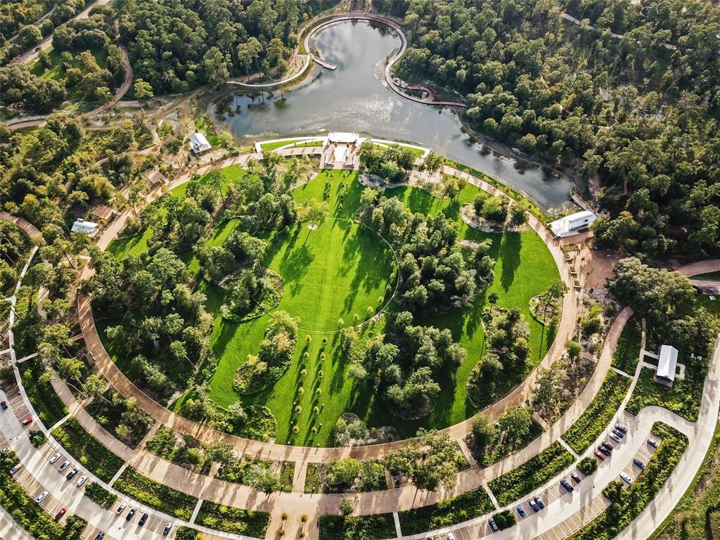 Aerial views of Eastern Glades/Memorial Park