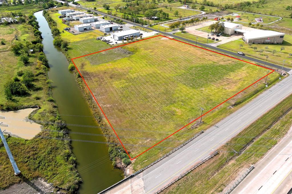 Located on the main highway connecting Texas City to the Gulf Freeway, Houston, Galveston and beyond. 1764 / Emmett F Lowry Expressway is highly visible and highly traveled roadway. This 6.5 acres fronts the Expressway. 500 feet of frontage. Ideal for a Storage Venue, RV park, Hotel, Business Park, ETC.  Zoned Commercial. The possibilities are endless. Not in a flood zone. The parcel also borders N Pine St. Utilities are run to the South West corner. Water, Sewer and Power. Zoned E General Business.
