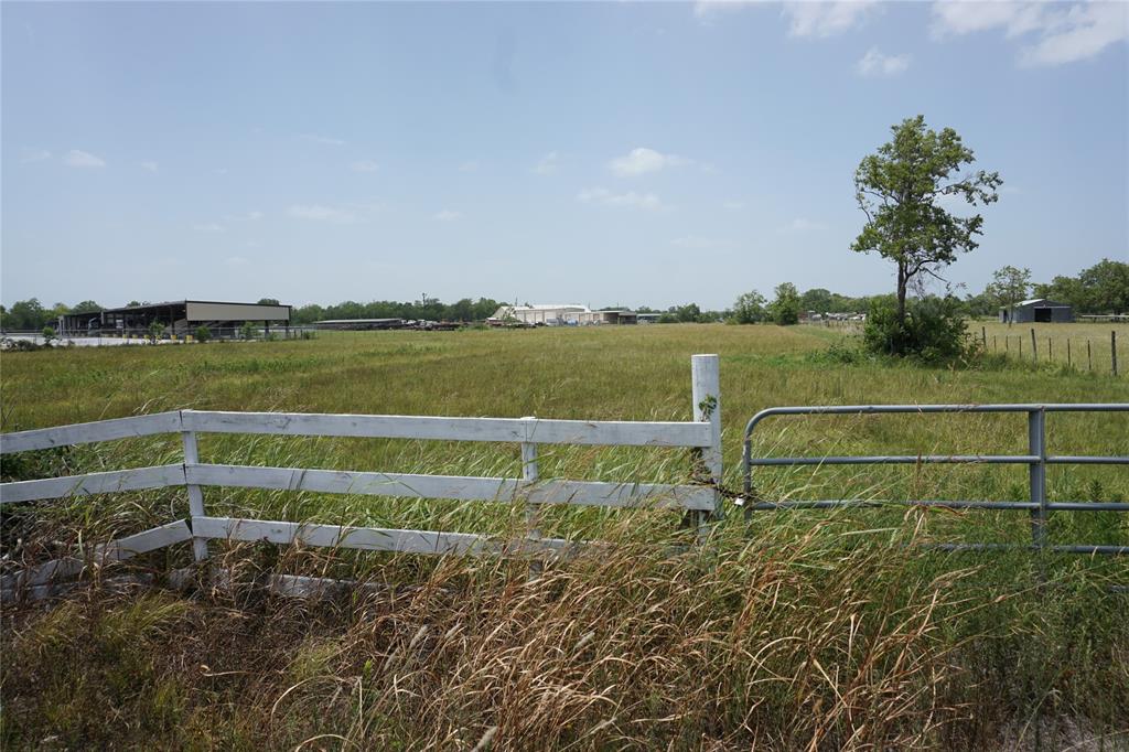 0  County Road 424  Alvin Texas 77511, 5