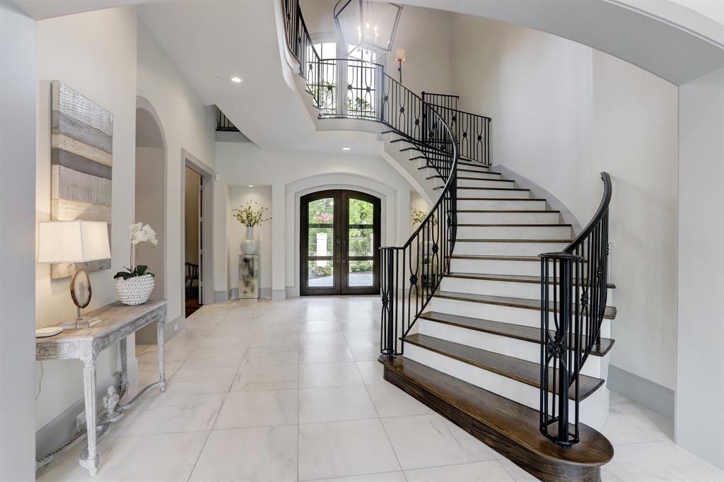 Marble entry