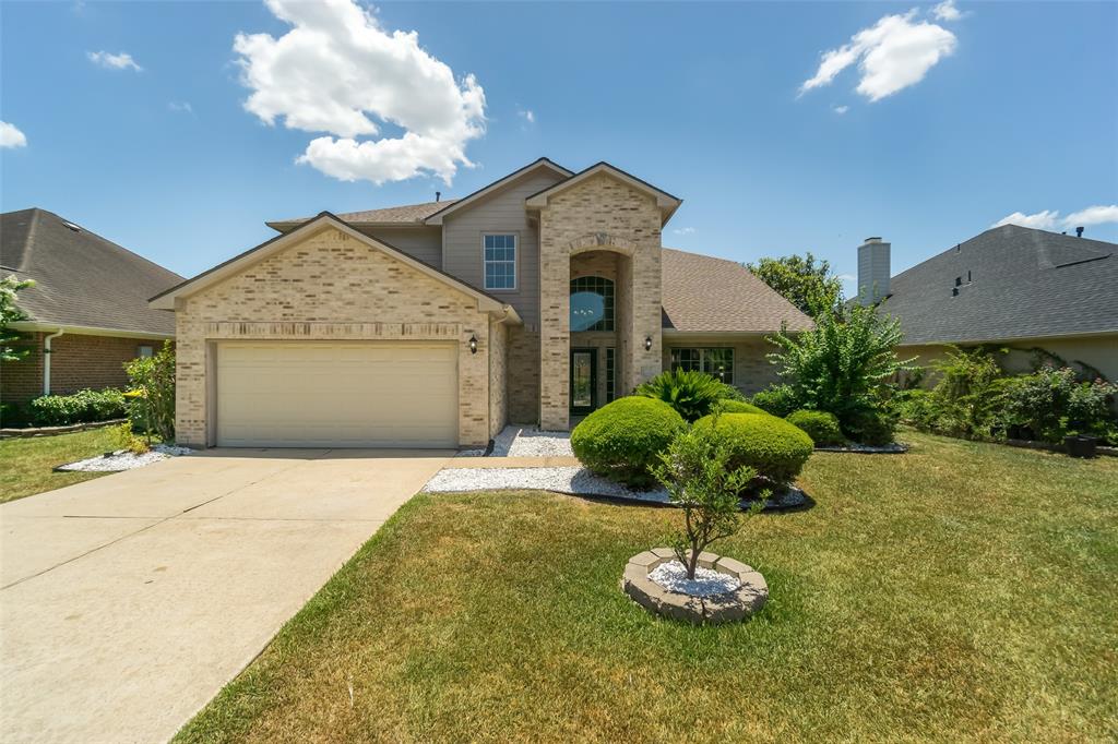10026 Forest Spring Lane, Pearland, TX 77584