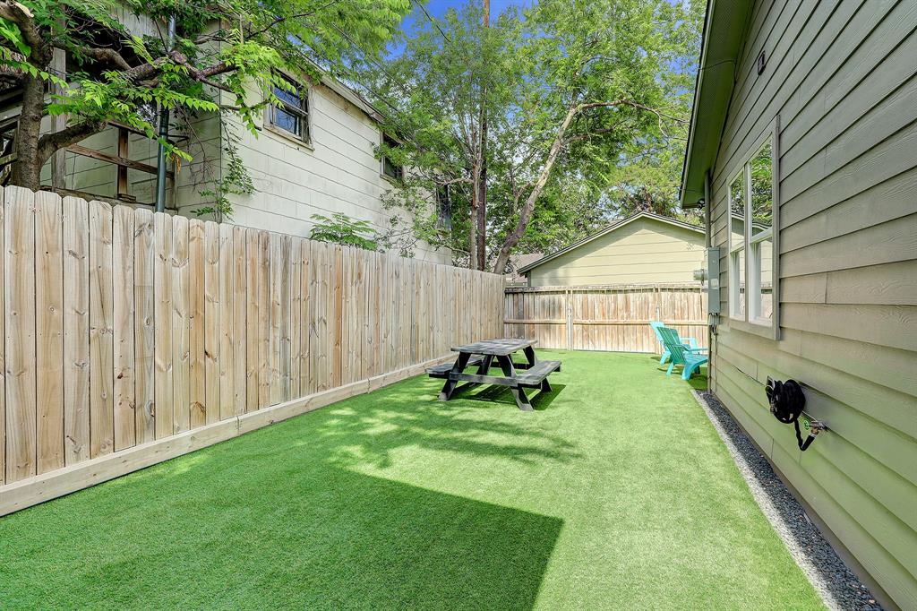 Use your imagination with the back yard - add an outdoor dining table and chairs with umbrella, or perhaps a play set, plenty of room for both!