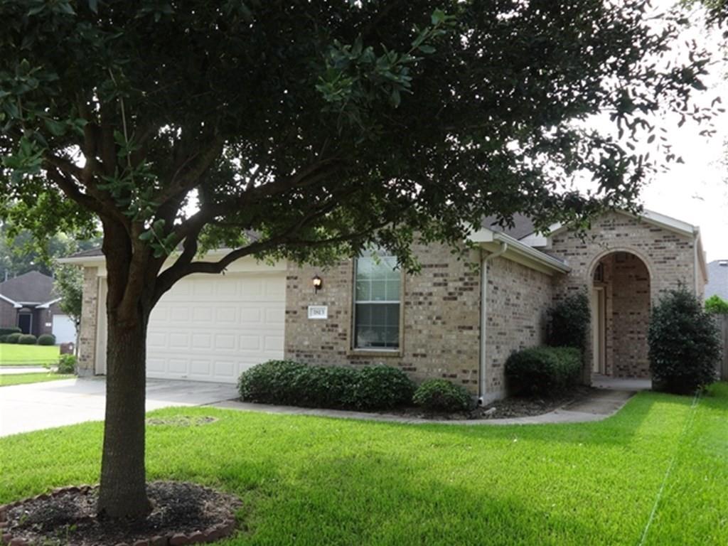 1813 Sherwood Forest Circle, League City, TX 77573