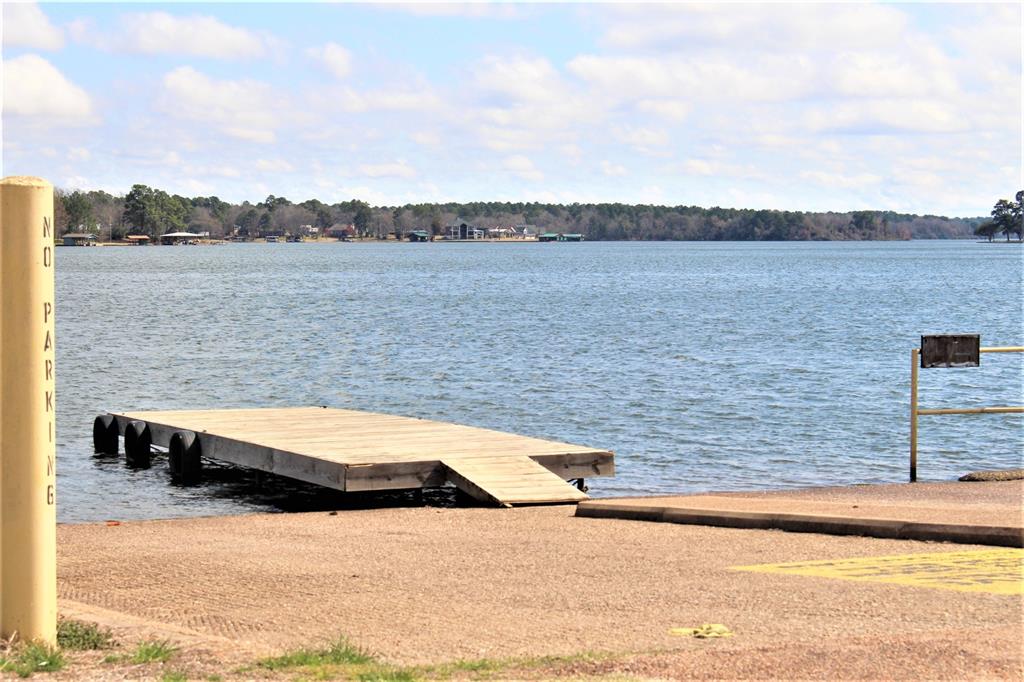 FREE Public boat ramp at Houston County Lake.