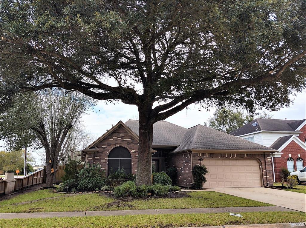 4911 Campbell Drive, Pearland, TX 77584