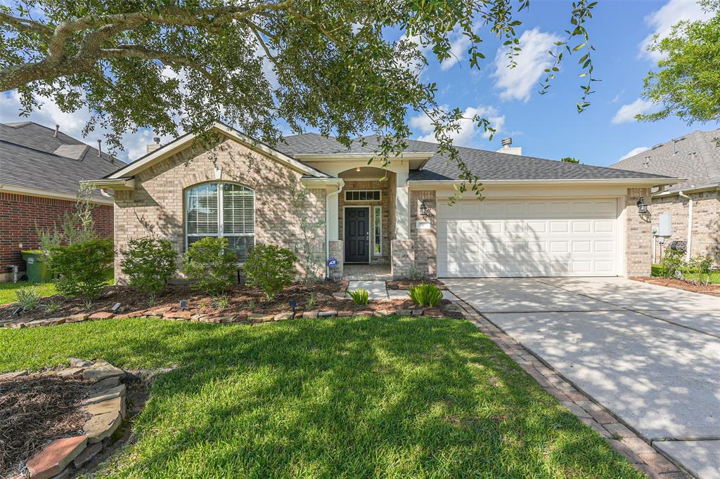 2957 Water Willow Lane, Pearland, TX 77581