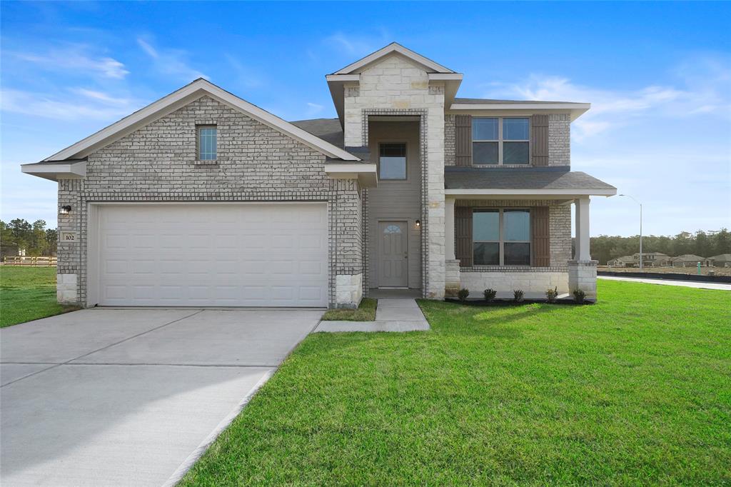 102 Piney Point Court, Anahuac, TX 77514